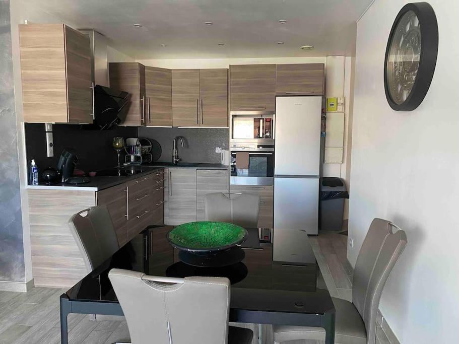 Charmant Appartement T3 La Ciotat Luaran gambar